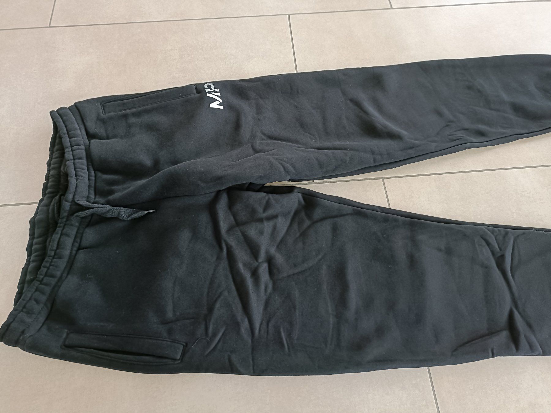 Pantaloni: Herren Jogginghose / Joggers - Grösse S – Nuovo e nell'imballaggio originale da Rickenbach b. Wil venduto da Kth_v8 1