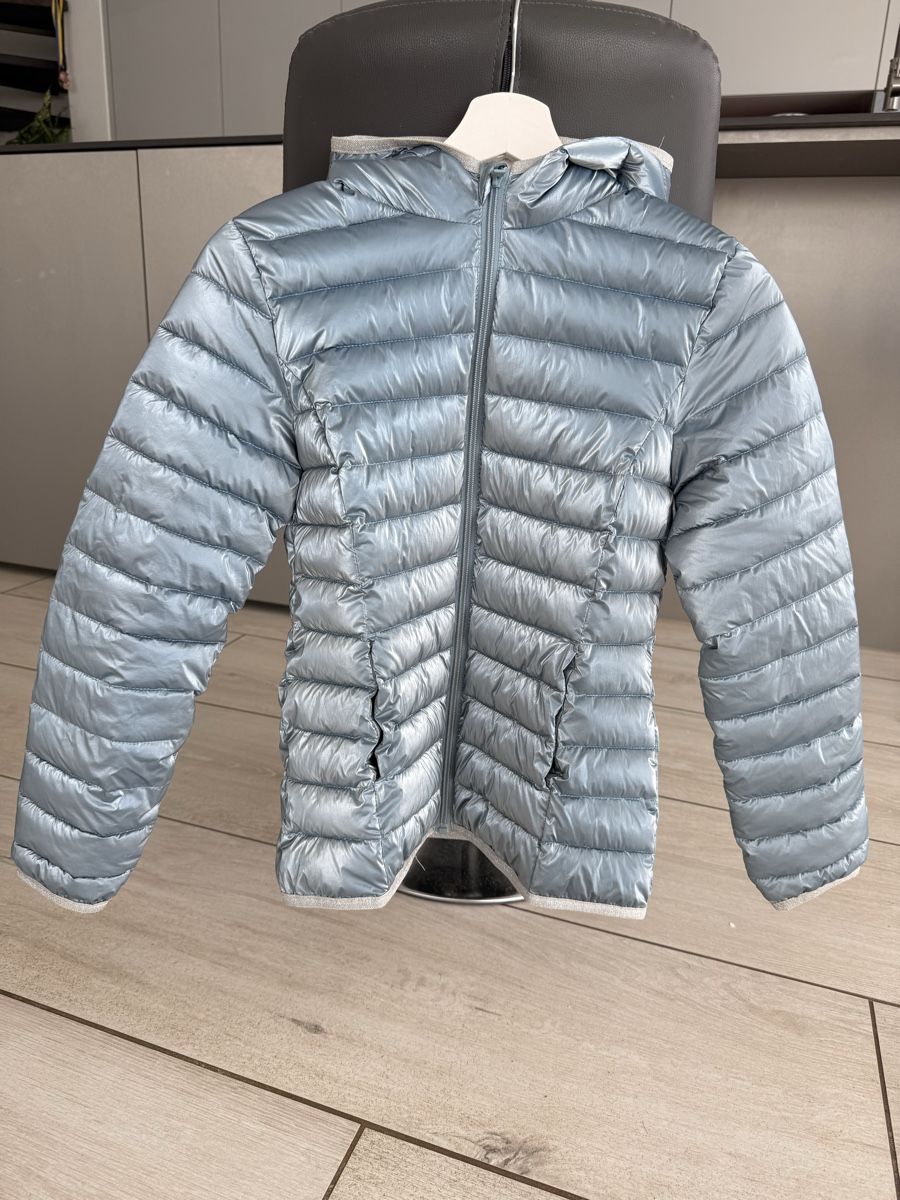 Okaidi Jacken & Mäntel: Light Girls’ Winter Quilted Jacket with Hood – Gebraucht aus Schlieren von tet_hbw6