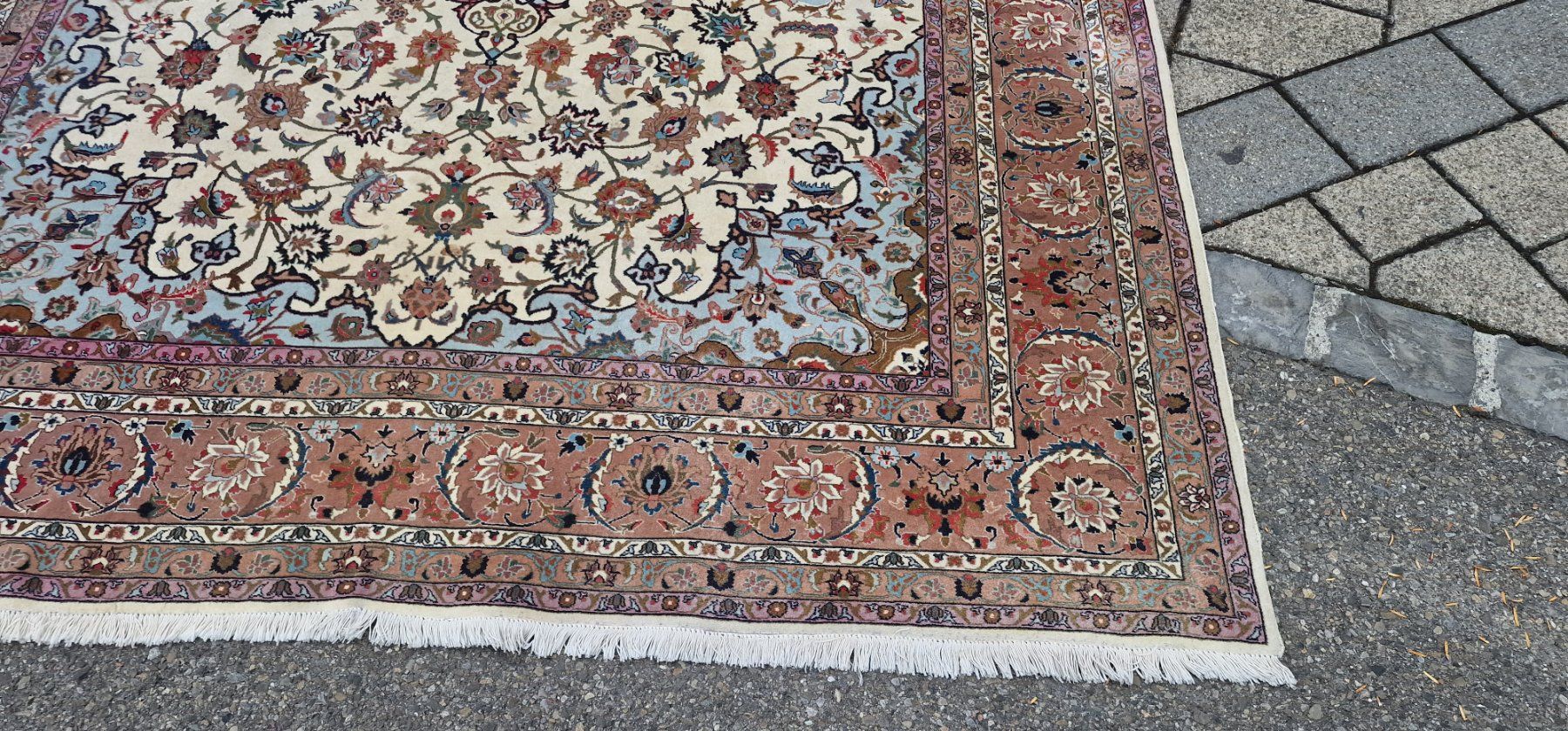 Tapis: Teppich Tabriz mit seide – D'occasion à dietikon par Deva64 4
