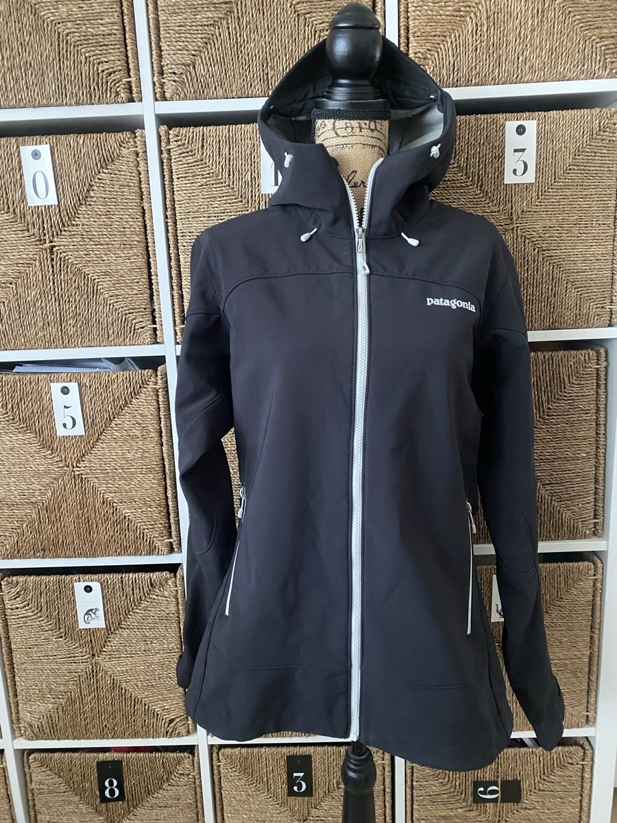 Patagonia Jacken: Patagonia Windbloc Softshell Jacket - Women's XL – Gebraucht aus Safenwil von rgs_tg62