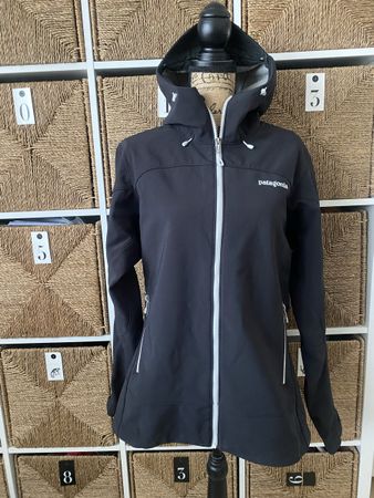 Patagonia Windbloc Softshell Jacket - Women's XL