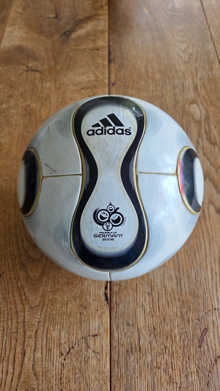 Adidas Palloni: Adidas +Teamgeist Match Ball Germany 2006, Grösse 5 – Usato da Oetwil a.d. Limmat venduto da Emkaa79