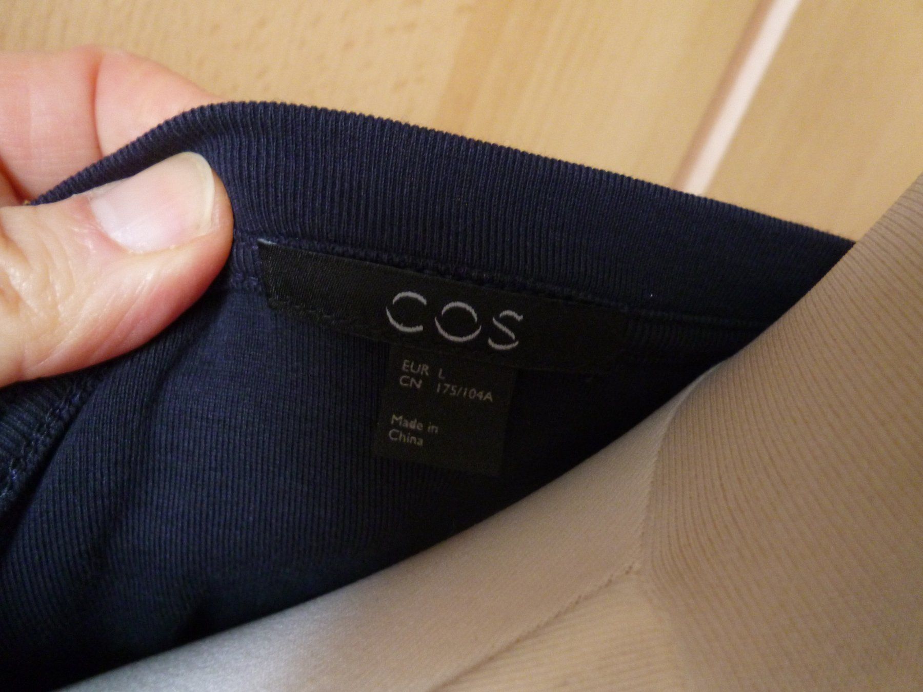 Cos Altra biancheria intima: COS  schwarzer kurzarm Body Gr. L – Nuovo (secondo la descrizione) da Dättlikon venduto da Mamakuga 3