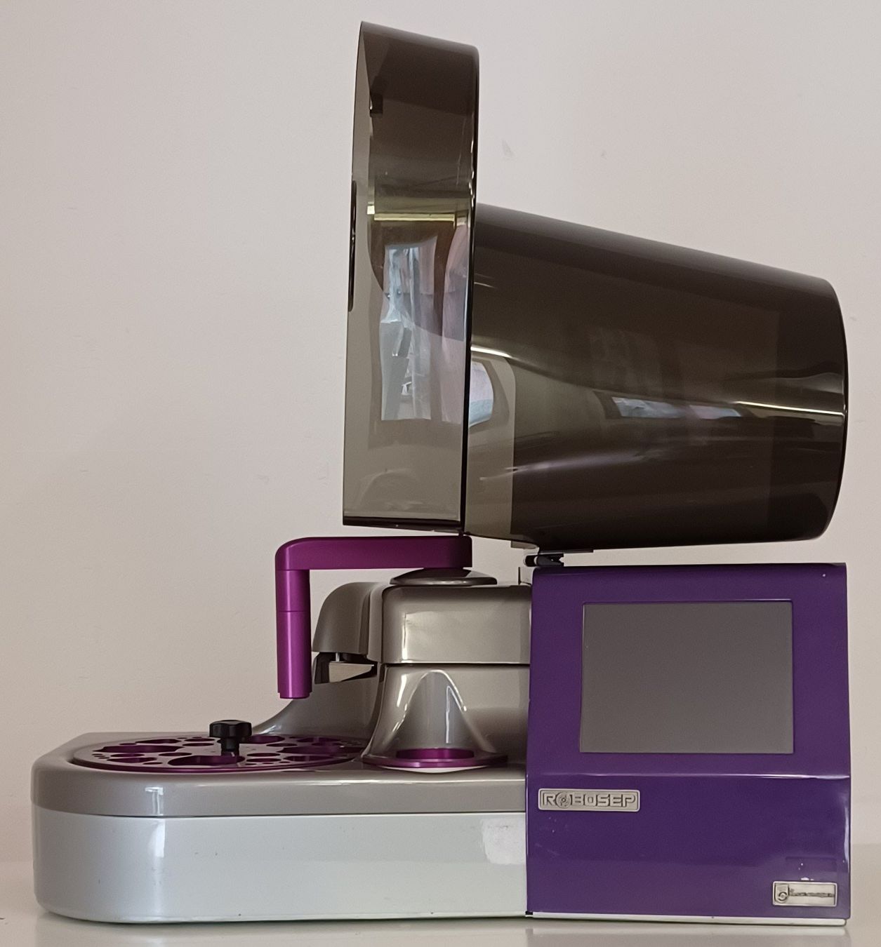 Accessori da laboratorio: StemCell Technologies Robosep 20000 – Usato da Niederdorf venduto da LeptonAG_Labor 4