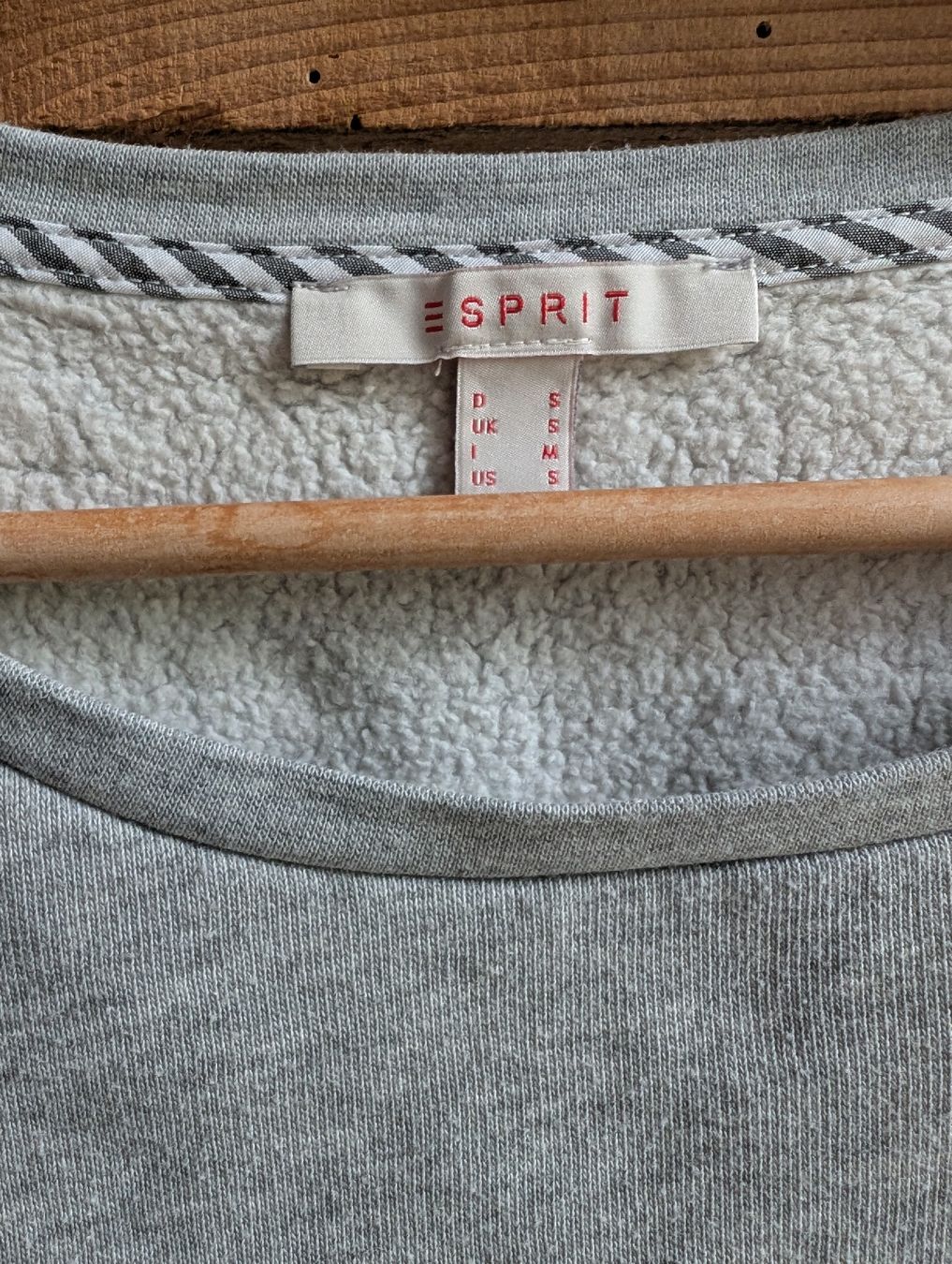 Esprit Robes: Esprit Pullikleid Grau/Weiss/Blau Gr. S – D'occasion à Döttingen par se-ra 3