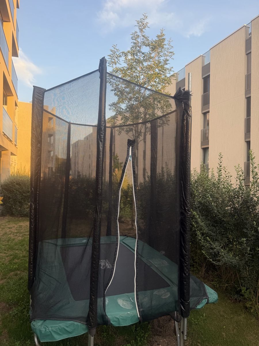 Salta Trampoline: Trampoline Rechteckig SALTA  – Gebraucht aus Wettingen von Superfoodmafia 1