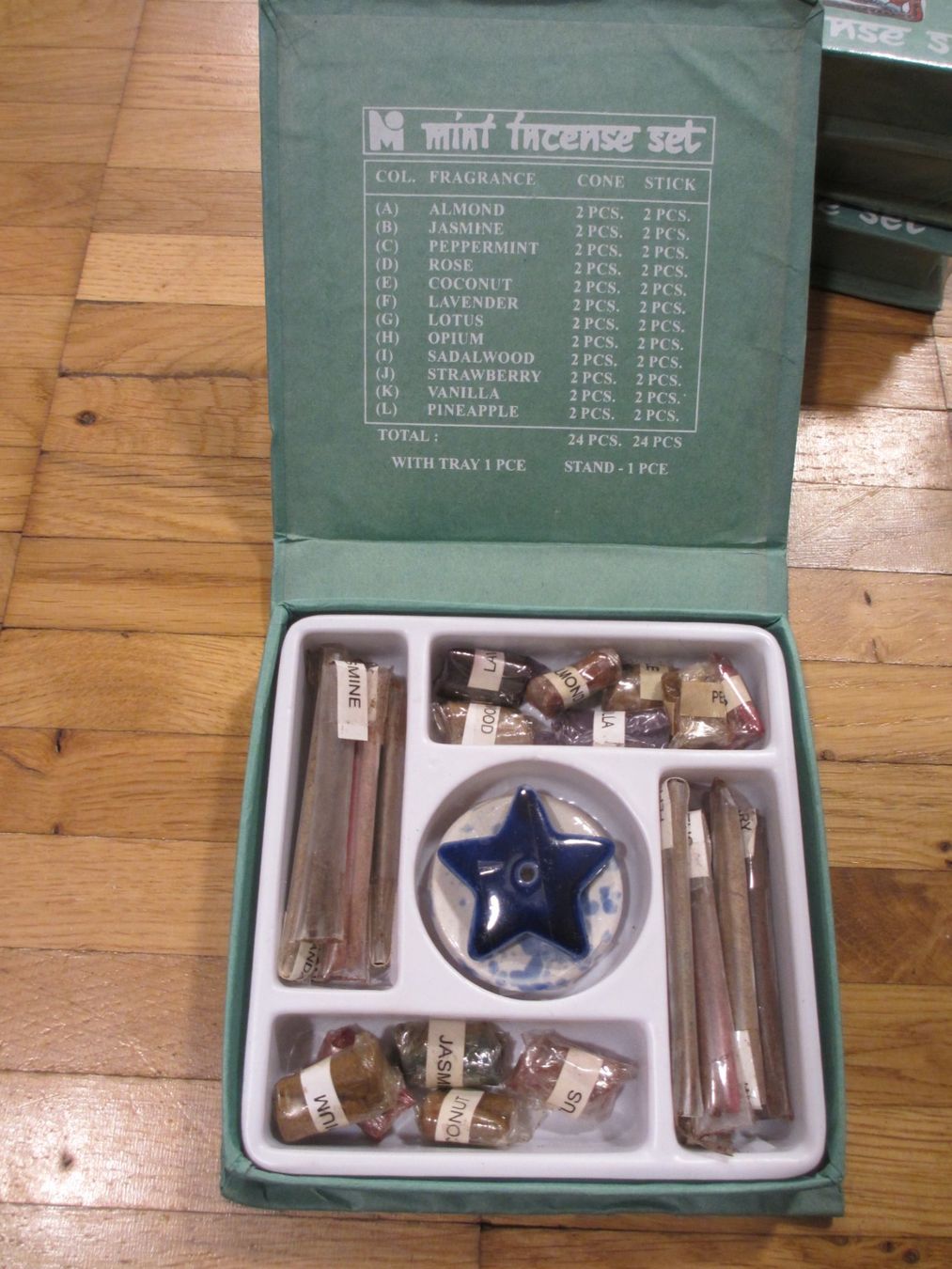 Candele: Mini Räucherstäbchen Set, 12 Düfte – Nuovo e nell'imballaggio originale da Herisau venduto da fan_h9qj