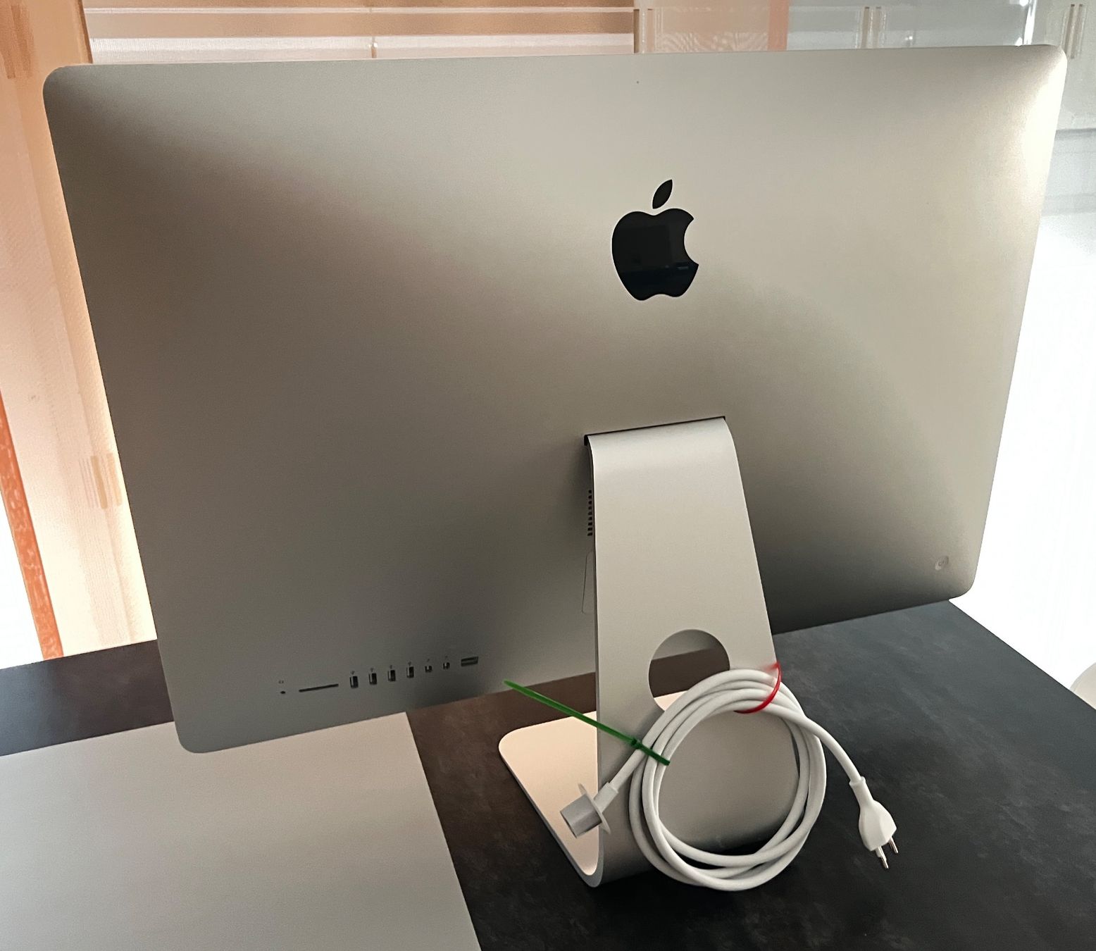 Apple PC: iMac Retina 5K, 27 Zoll 2015 3,2 GHz + Magic Keyboard, Mouse – Usato da Kriens venduto da Famschmidlin 1
