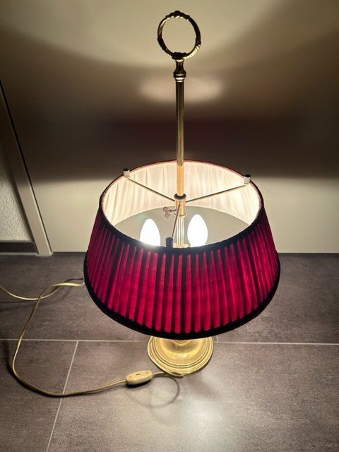 Lampade: Antike Tischlampe mit verstellbarem Lampenschirm – Usato da Hagendorn venduto da Teora66 4