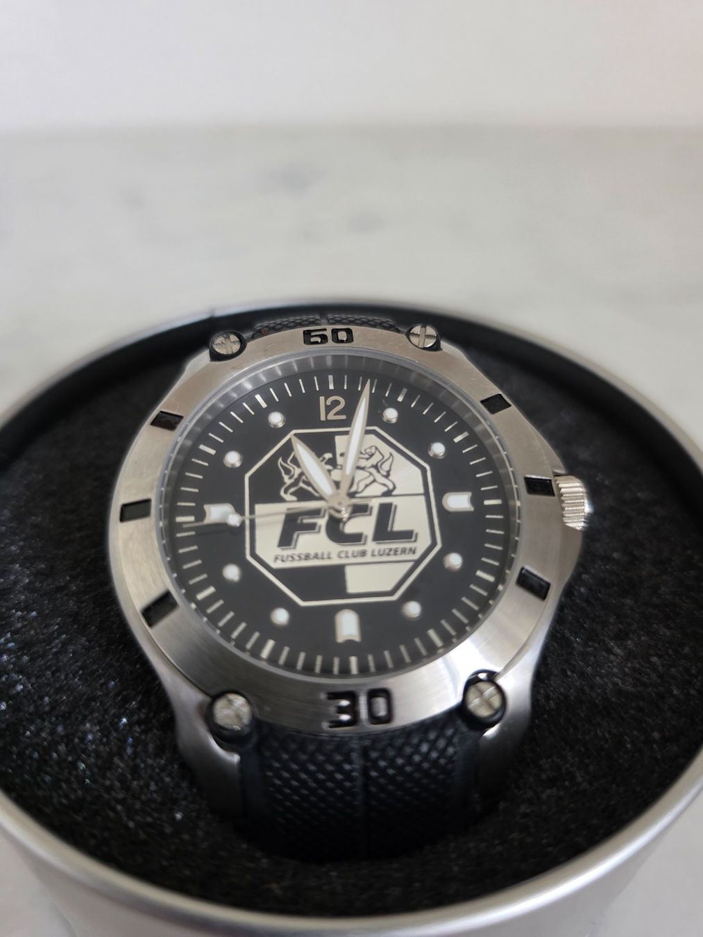 Montres: FC Luzern - Fanuhr – Neuf (Voir description) à Zell LU par Txxl