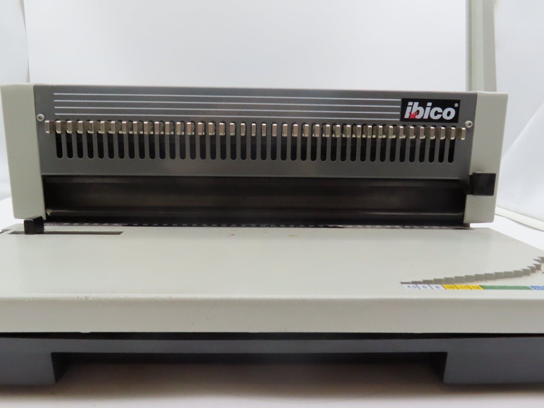 Ibico Machines à relier: Ibico Karo-40 Bindegerät – D'occasion à Reinach BL par WBZ-Flohmarkt 4