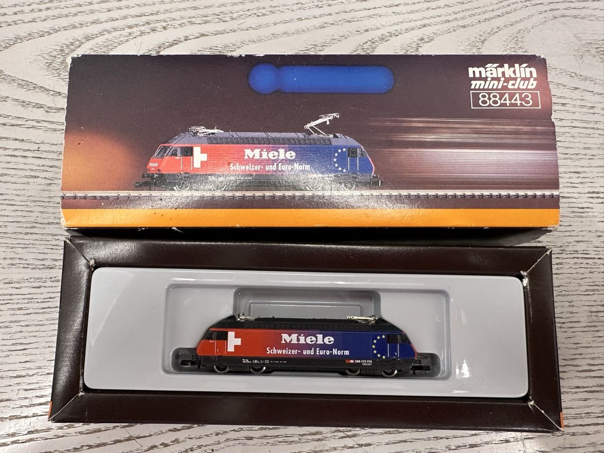 Märklin Modellini di ferrovie: Märklin 88443 SBB Re 460 Miele – Usato da Lupsingen venduto da New-Haven 2