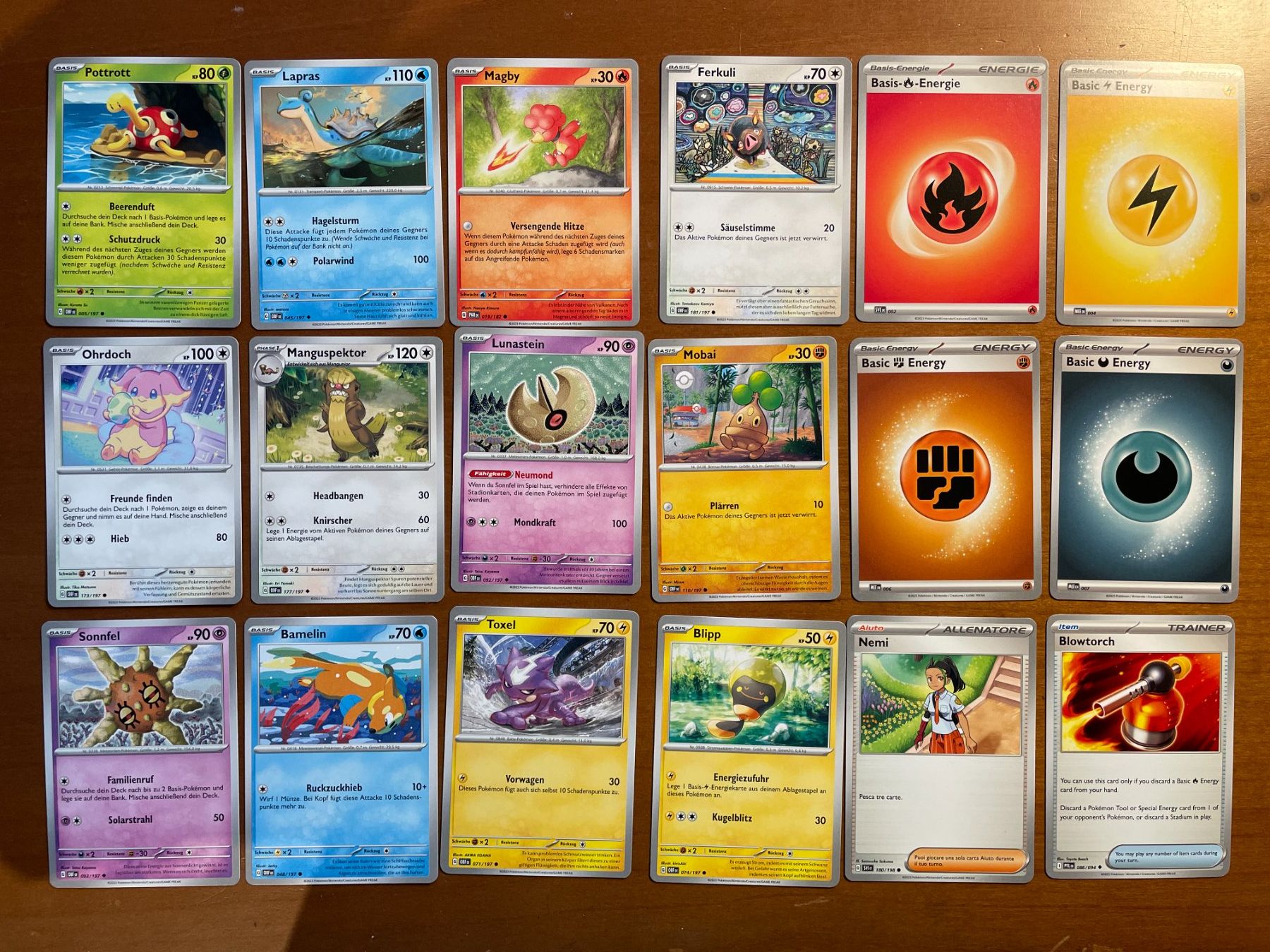 Pokémon Carte collezionabili: Pokemon Pokemon Karten Set (Versand gratis) – Nuovo (secondo la descrizione) da Chur venduto da Angerson