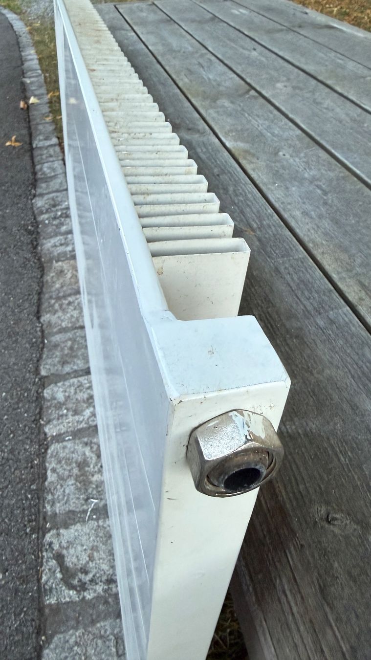 Heizgeräte: Heizkörper Radiator 110x50 cm – Gebraucht aus Herisau von behal 1