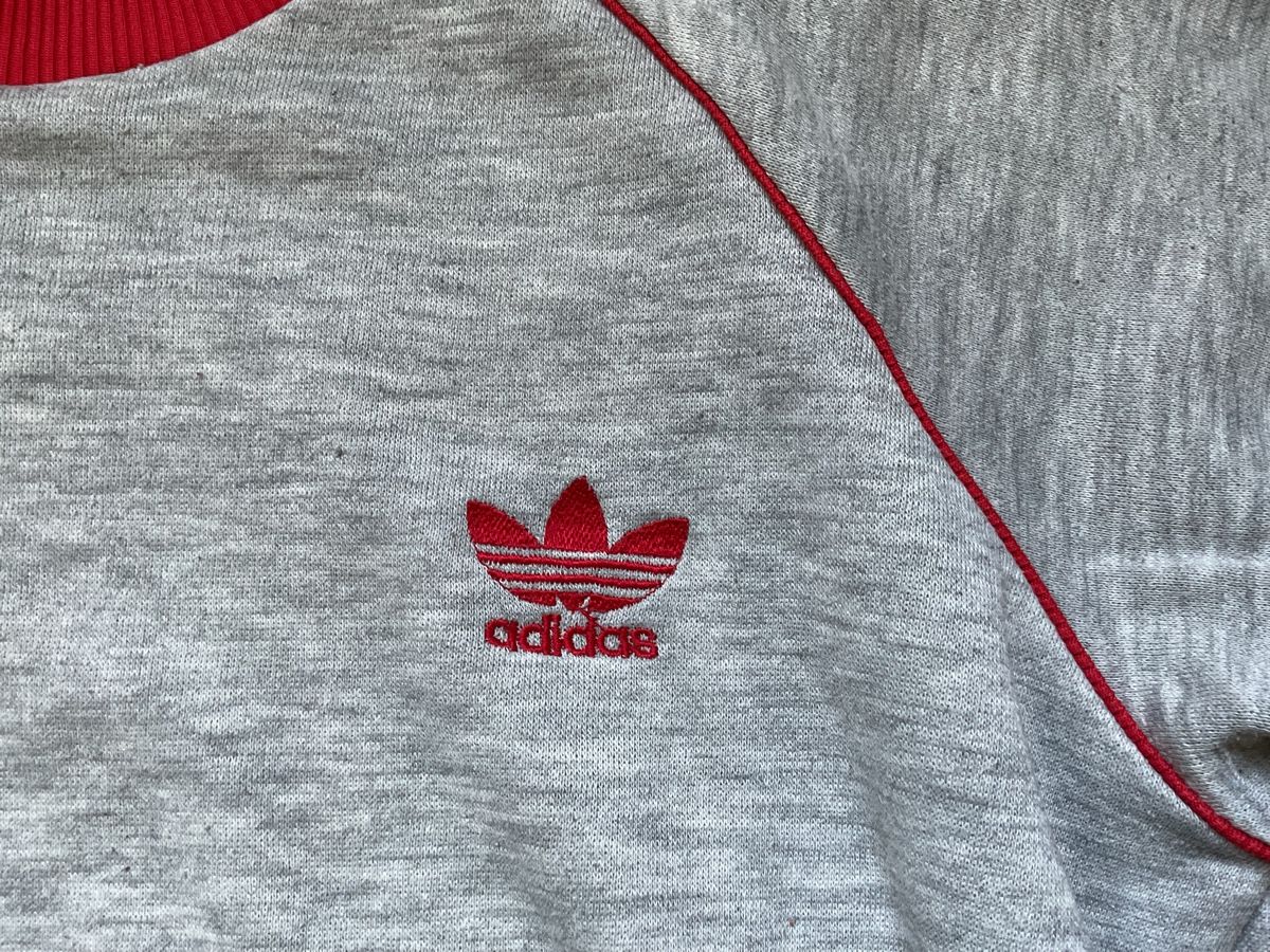 Adidas Maglioni & Felpe: grau-roter Pullover, Adidas, Gr. S – Usato da Zürich venduto da ali_2sg6 2