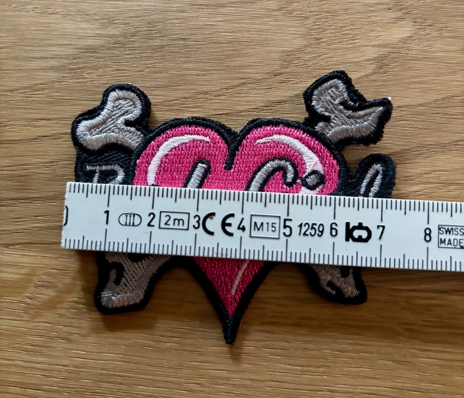Placchette & Badge: Écusson Bad Girl, neuf – Nuovo (secondo la descrizione) da Losone venduto da courrier 4