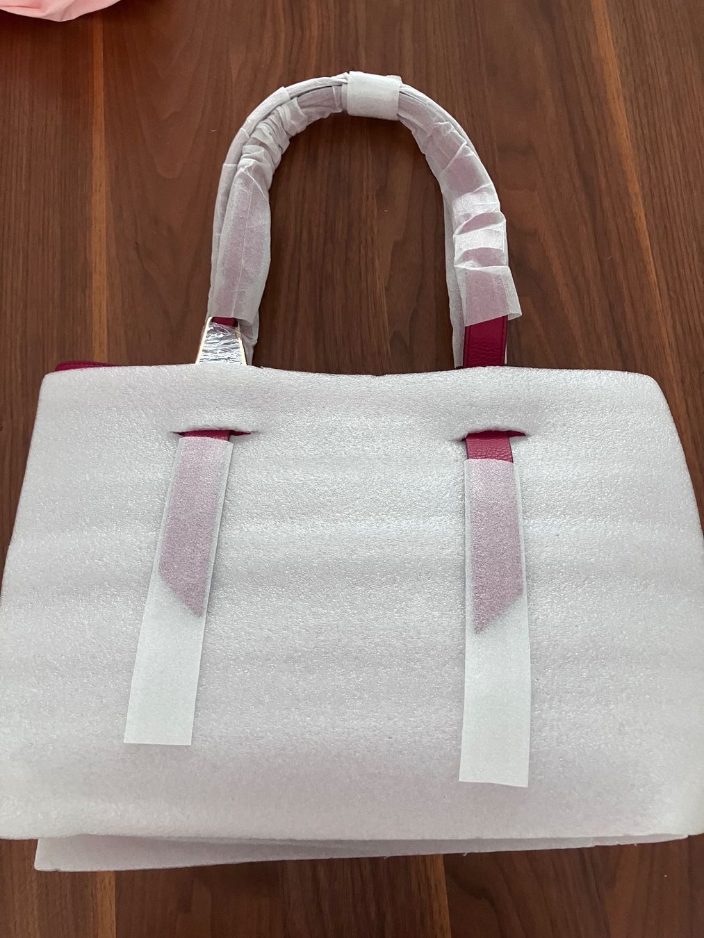 Coccinelle Borse da donna: NEU Coccinelle Tasche Leder – Nuovo e nell'imballaggio originale da Windisch venduto da Lyudmila01 8