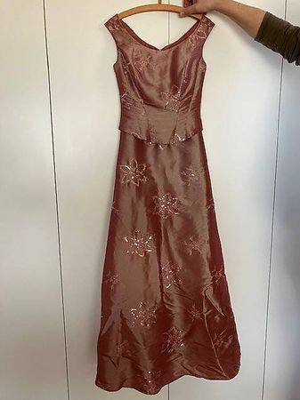 Wunderschönes Damen-Festkleid Gr. 34 altrosa von nadia nardi