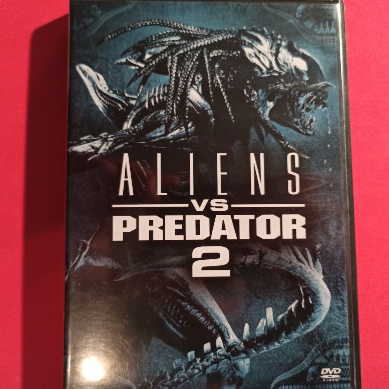 Alle DVDs: Aliens vs. Predator 2 – Gebraucht aus Dübendorf von kb86_MOVIE