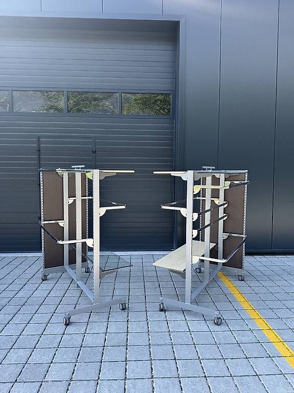 Scaffali: Portant modulable - Tablettes bois/verre  Sur roulettes – Usato da Fully venduto da tho_ld9n