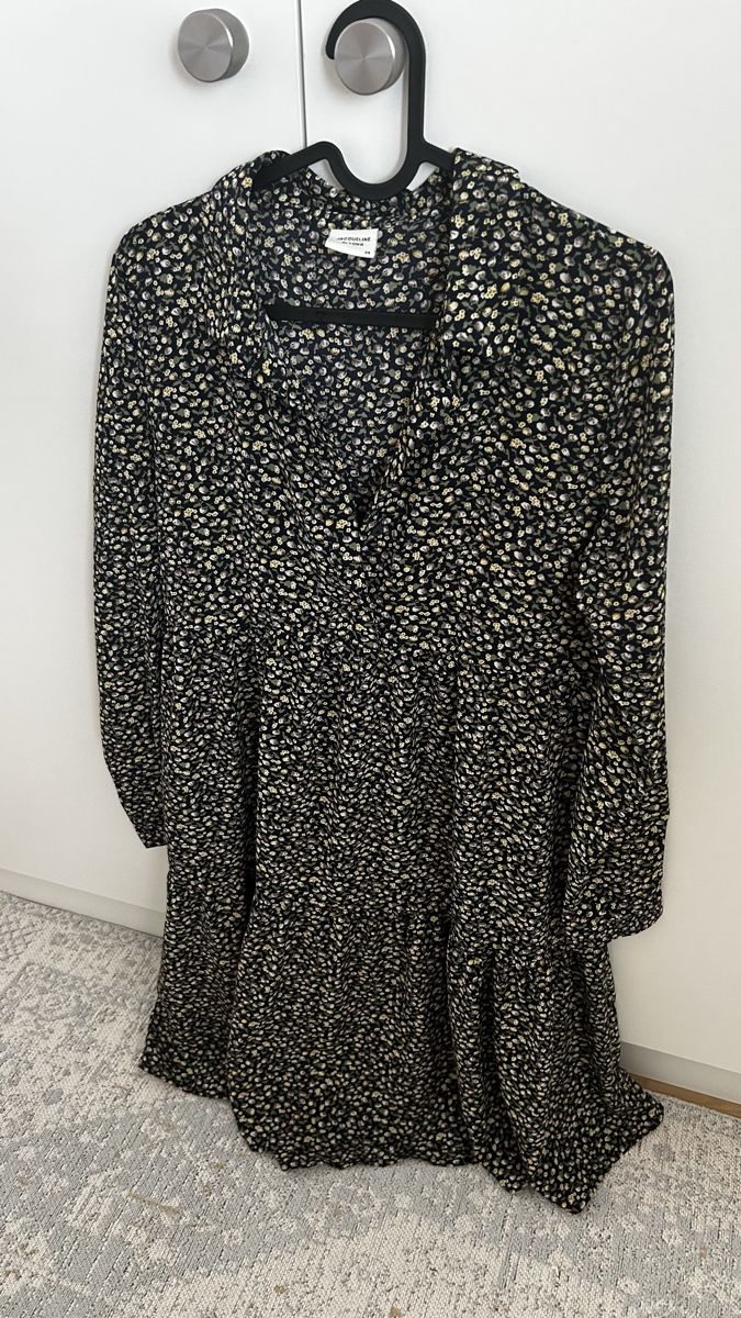 Robes: Kleid Jacqueline de Yong, Blumenmuster, Grösse 34  – D'occasion à Neuenkirch par Bettinaverena