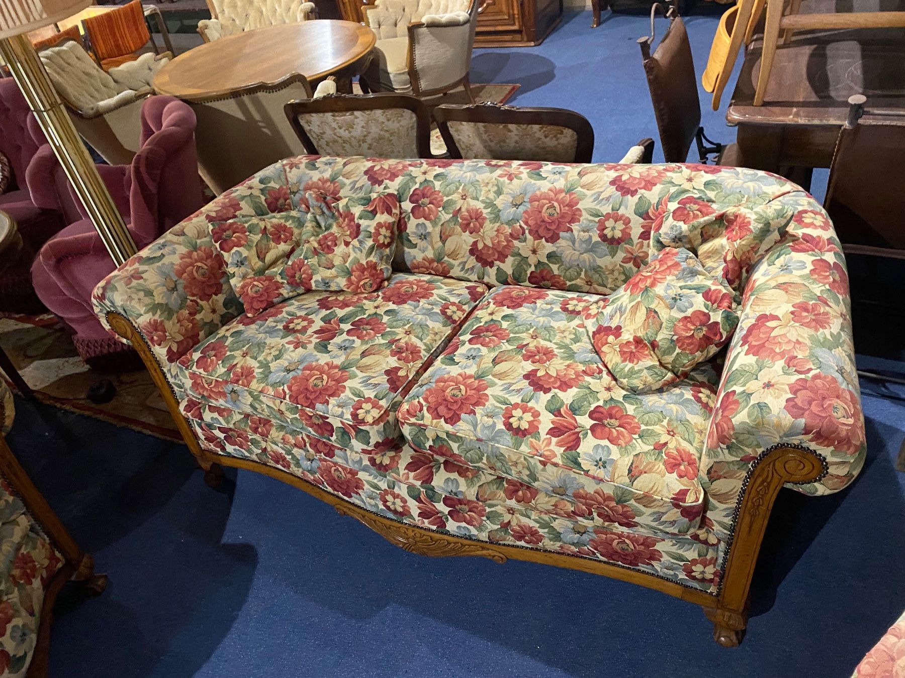 Sofas: Blumenmuster Sofa & 2 Sessel - cooles Vintage Flair – Gebraucht aus Ballwil von ClassicGallery 4