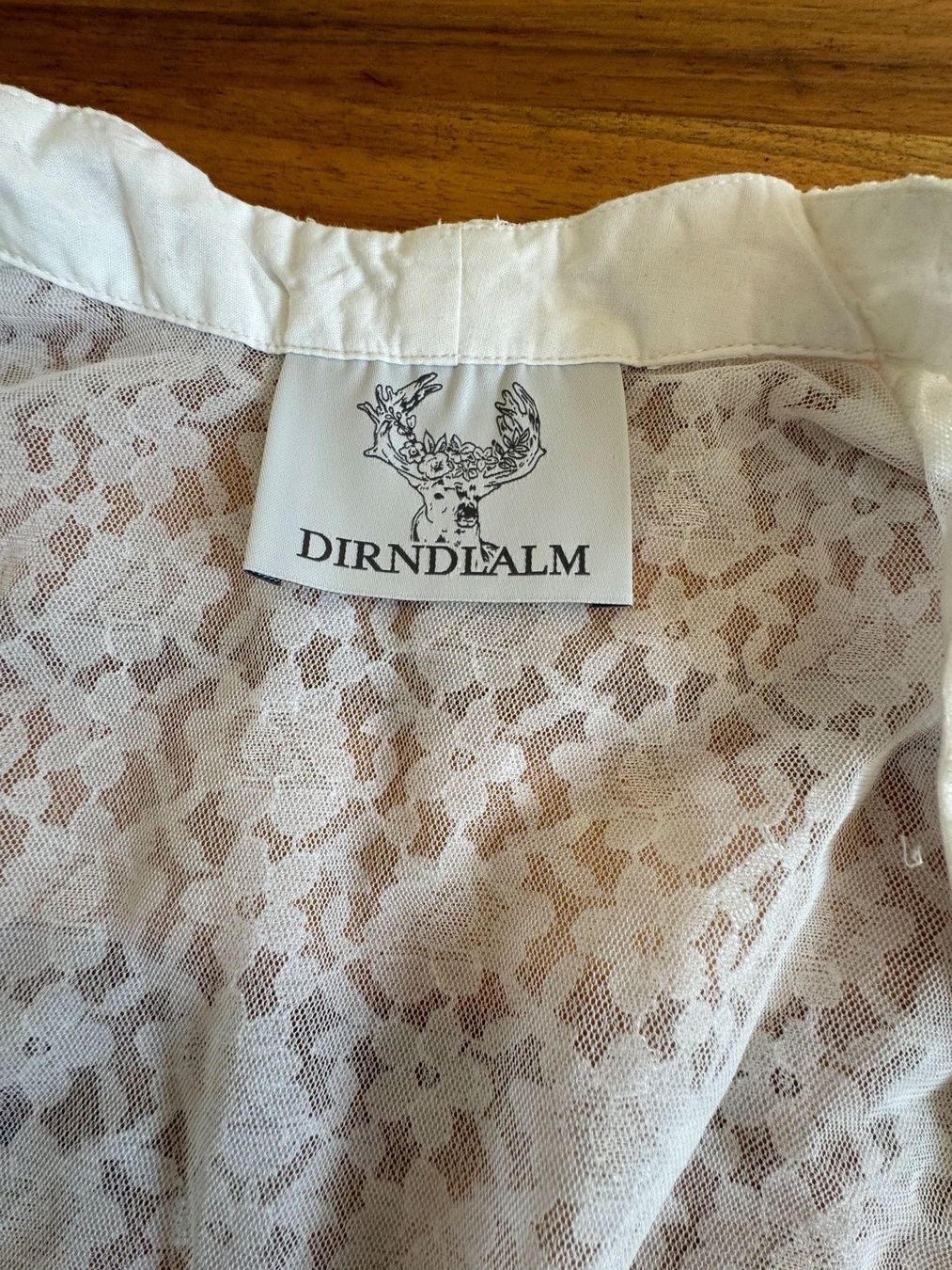 Camicette: Elegante DIRNDLALM Dirndl Trachten Spitzenbluse Gr. M-L – Usato da Meiringen venduto da luanik 1