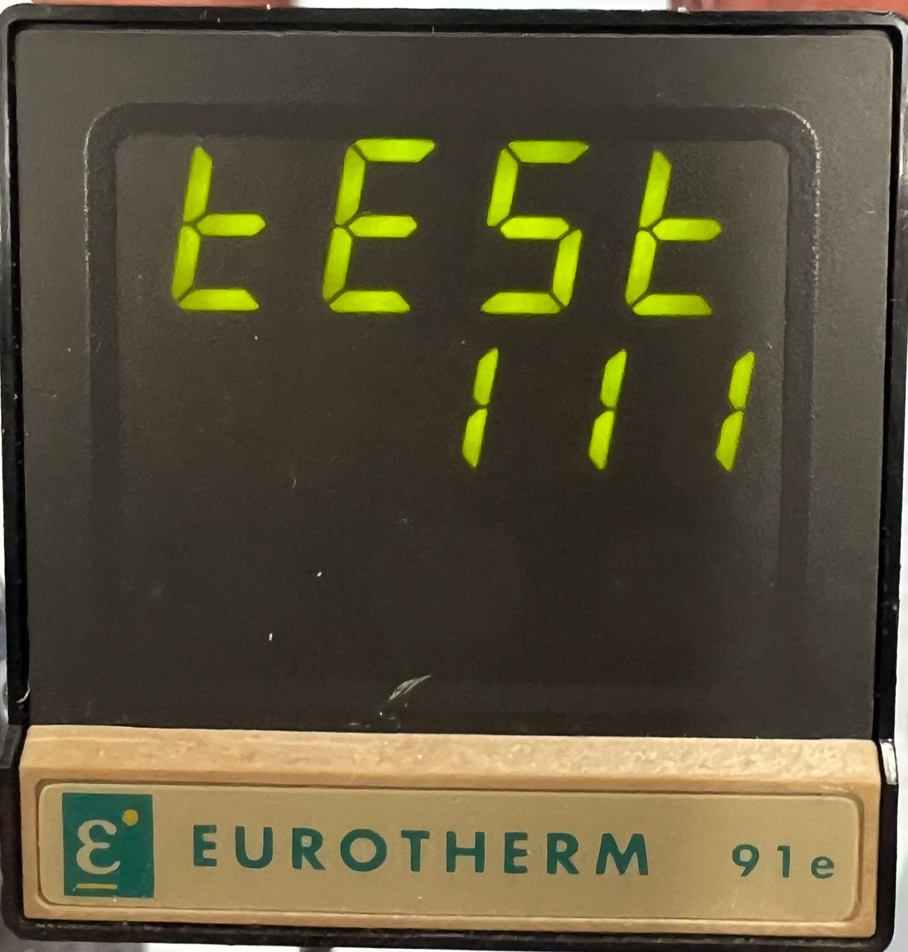 Accessori da laboratorio: Eurotherm 91e Temperatur Controller – Usato da Niederdorf venduto da LeptonAG_Labor 6