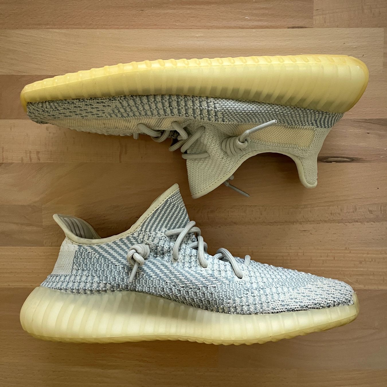 Adidas Scarpe da uomo: Yeezy 350 V2 Cloud White (F 44 2/3) – Usato da Tannay venduto da hypefromhome 1