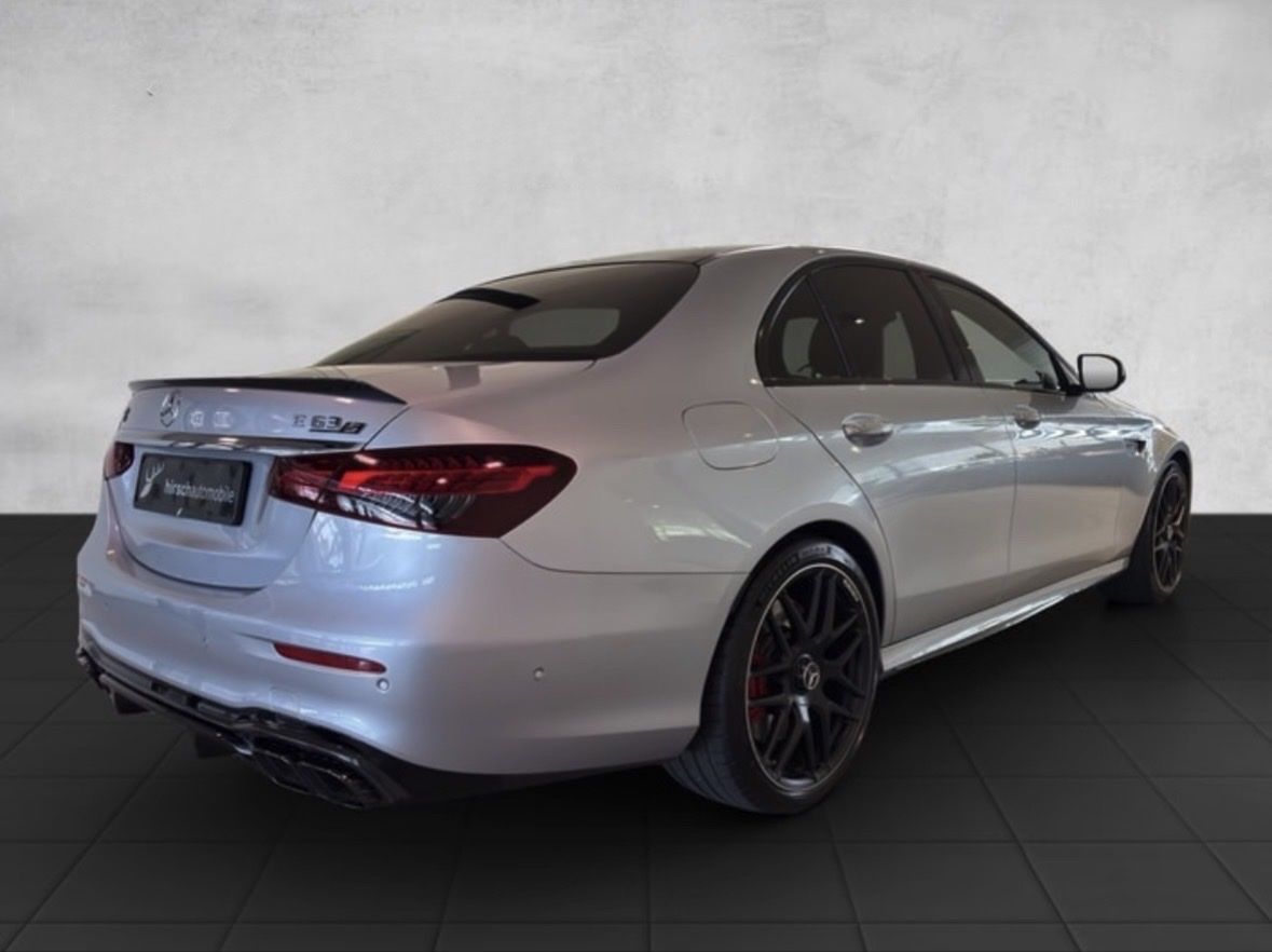 Mercedes-Benz Automobili: Mercedes-Benz E63S – Usato da Wetzikon ZH venduto da Kolouns 3