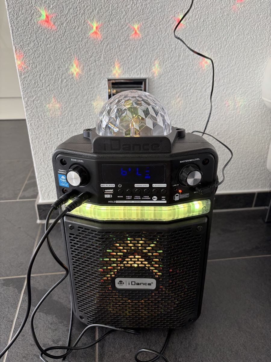 Lautsprecher: I Dance Karaoke 🎤  – Gebraucht aus Berikon von hei10 8