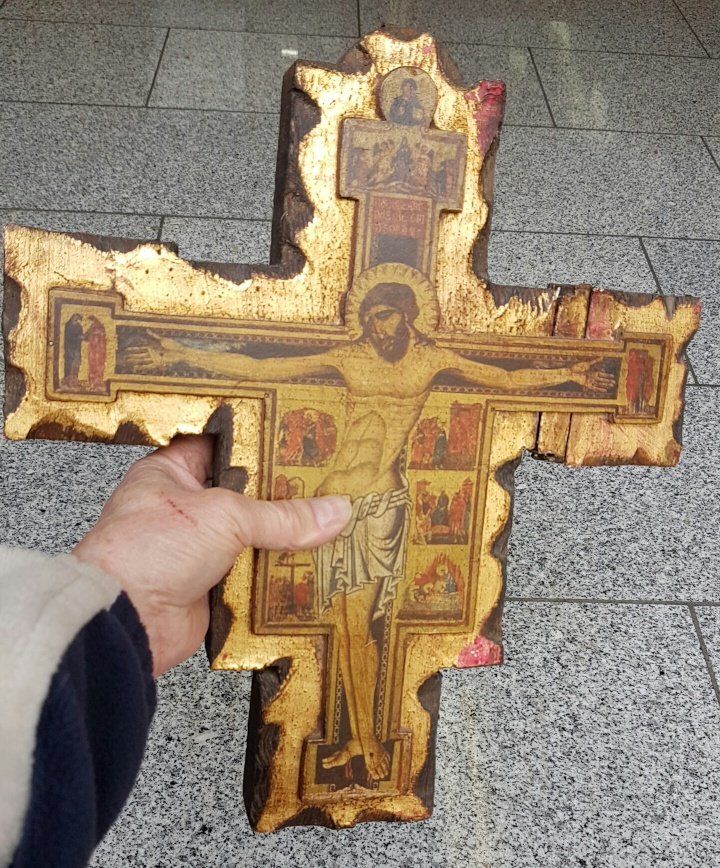Foto & Immagini: Antikes Holzkreuz – Usato da Zürich venduto da adriben 4
