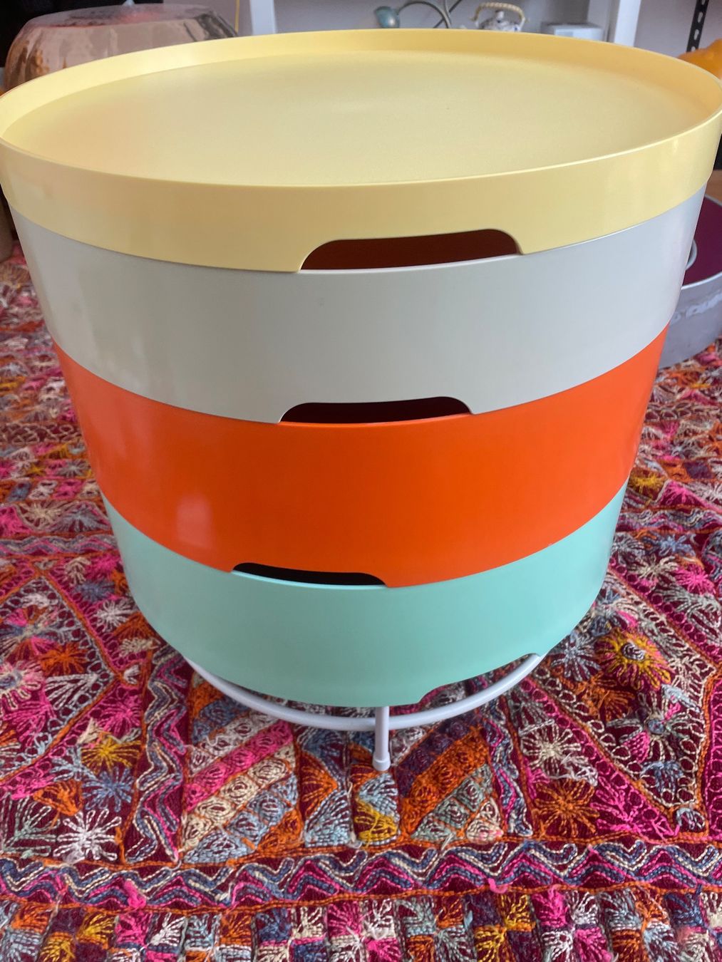 Ikea Tische: IKEA PS 2014 Beistelltisch Bunt – Gebraucht aus Dübendorf von rocki07