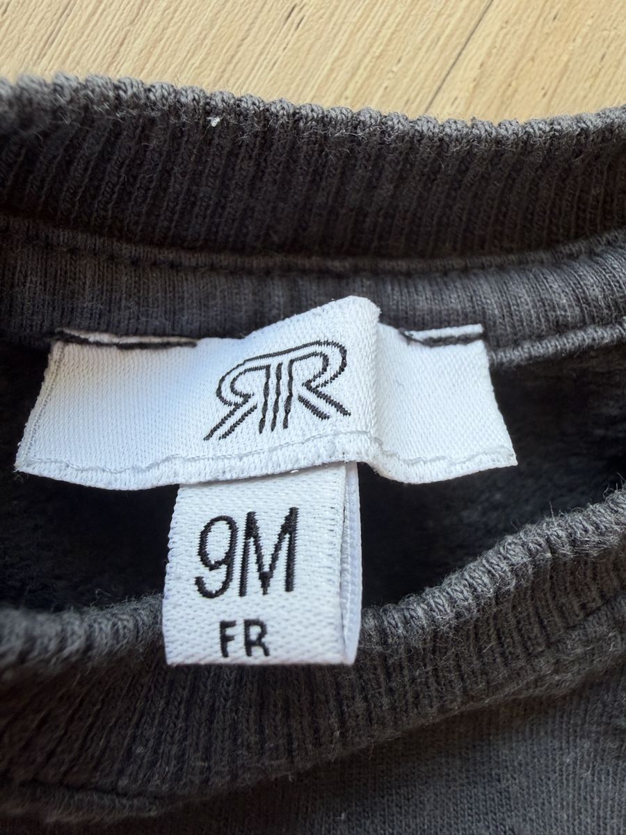 Pulls et sweat-shirts: Pullover Gr. 74 – D'occasion à Küsnacht ZH par san_33957 1