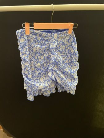 Sommerrock Zara Gr. S blau mit Blumenmuster