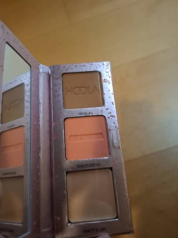 Make-up: Benefit sculpting palette – Gebraucht aus Hochdorf von gal_w9hk 2