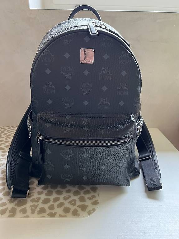 Zaini: MCM Rucksack M inkl. Hülle – Usato da Zürich venduto da fab_fwr9