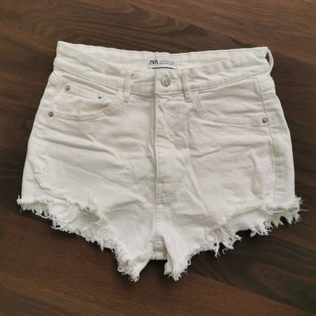 Zara Shorts Gr. 38