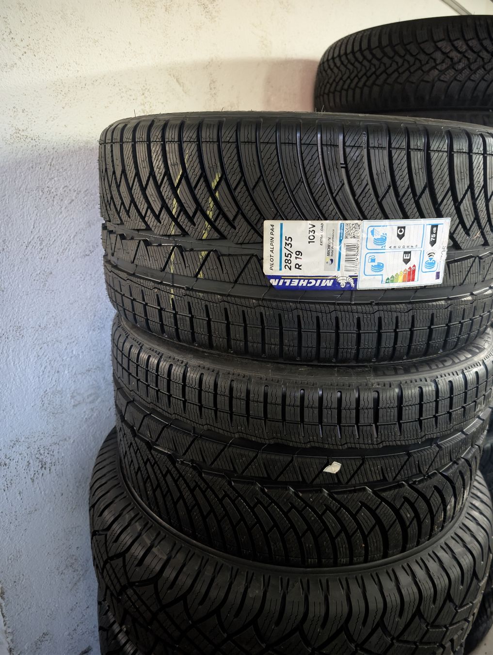 Michelin Pneus & Roues: Winterreifen  – Neuf avec emballage d'origine à Dürrenäsch par Pneu-Idris