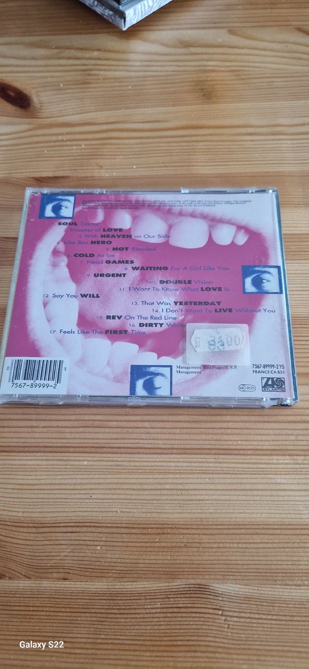 CDs: Foreigner – The Very Best...And Beyond – Gebraucht aus Yvonand von CD-KINGDOM 2
