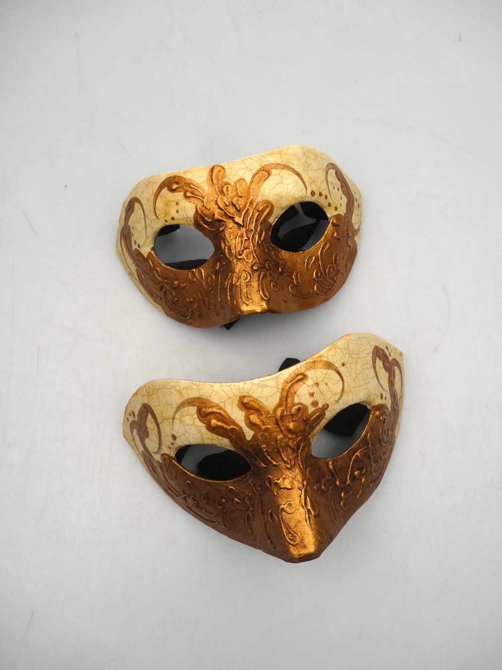 Maschere: Venezianischen Halbmasken – Usato da Volketswil venduto da brockipfannenstil 2