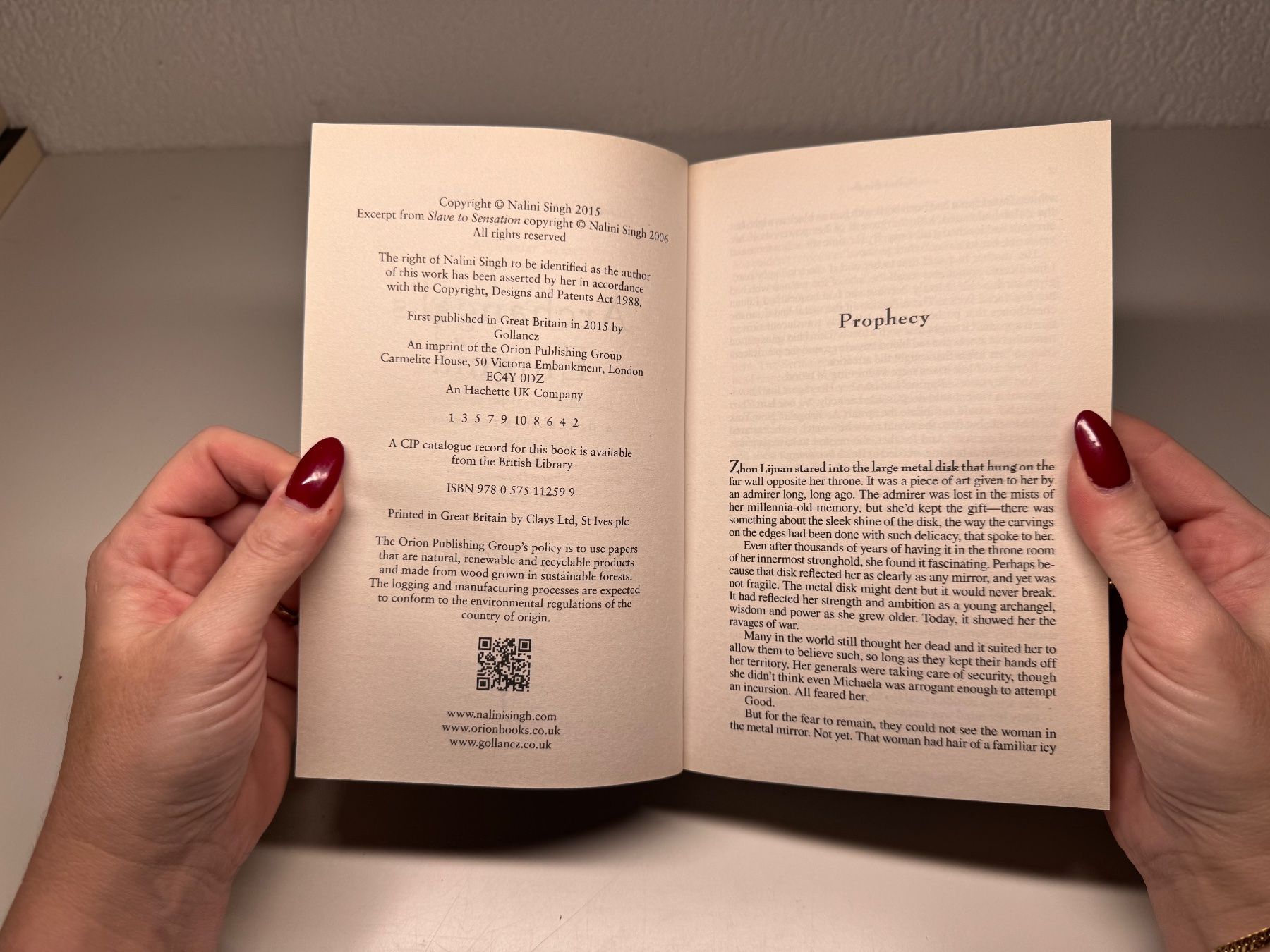 Bücher: NOVEL: Nalini Singh, Archangel's Enigma – Gebraucht aus Grosswangen von English_books 3