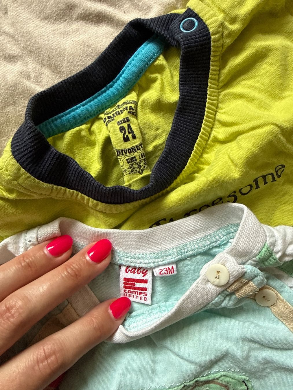 Lotti & Set di vestiti: Kleiderpaket Grösse 23-24 months – Usato da Horgen venduto da linuxrp 2