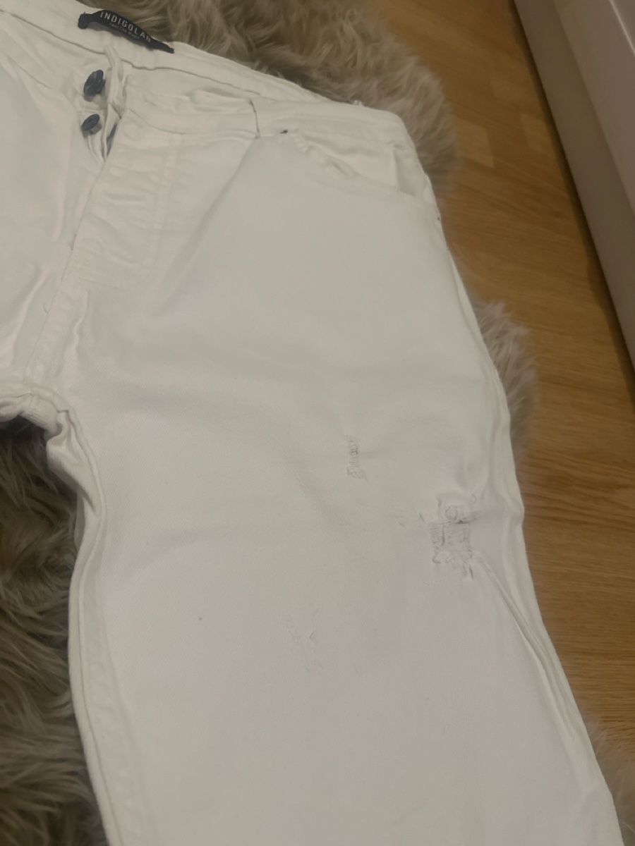 Pantalons: Weisse Sommerjeans mit coolem Destroyed Look, Gr. 38 – Neuf (Voir description) à Solothurn par Ib1a 2