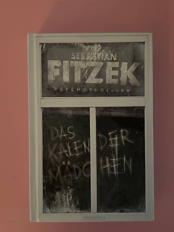 Libri: Sebastian Fitzek - Das Kalendermädchen – Usato da Bern venduto da Nina_F