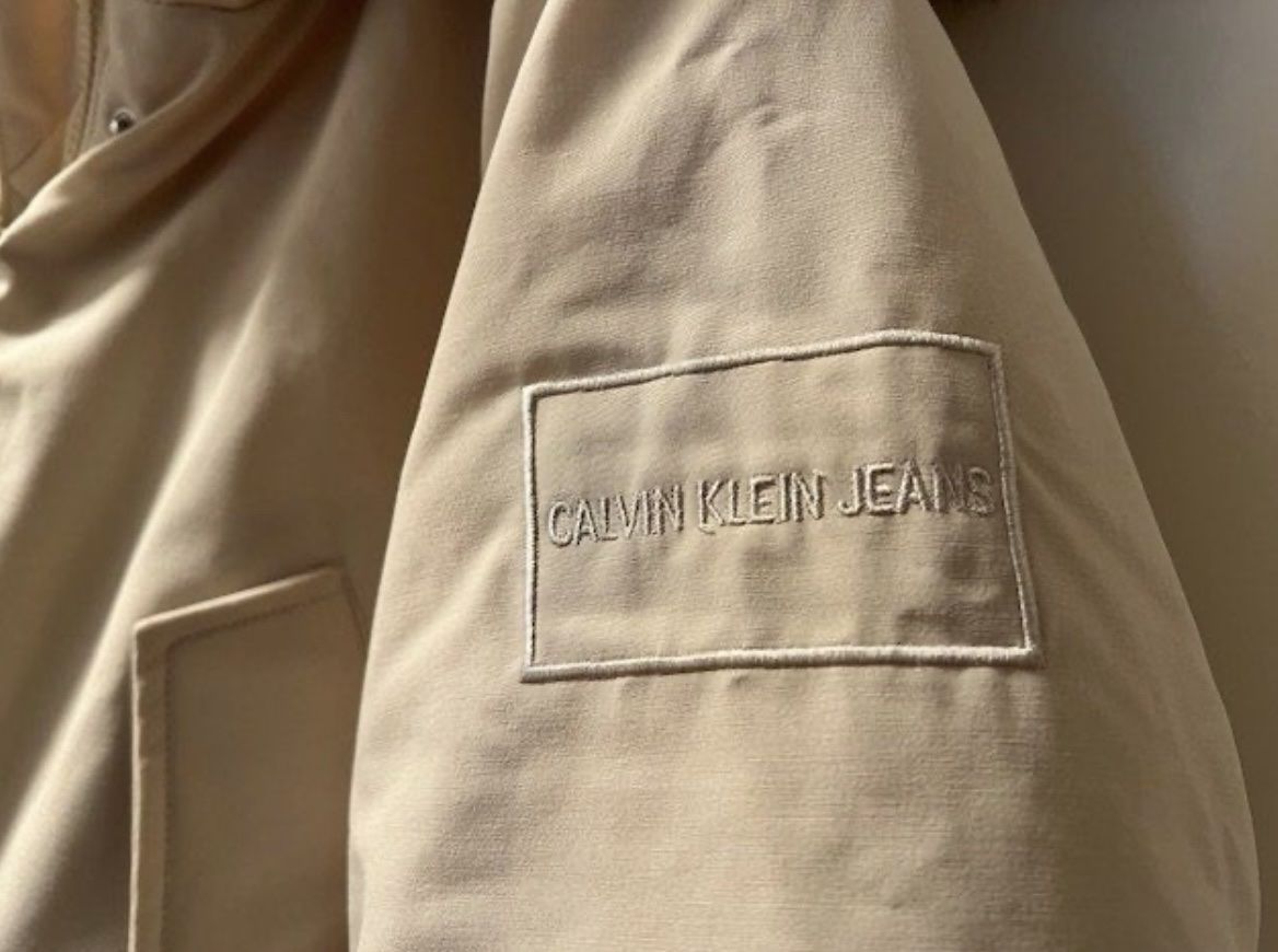 Calvin Klein Cappotti: Celvin Klein  daunen Mantel gr Xl – Nuovo (secondo la descrizione) da Winterthur venduto da EasyRS 4