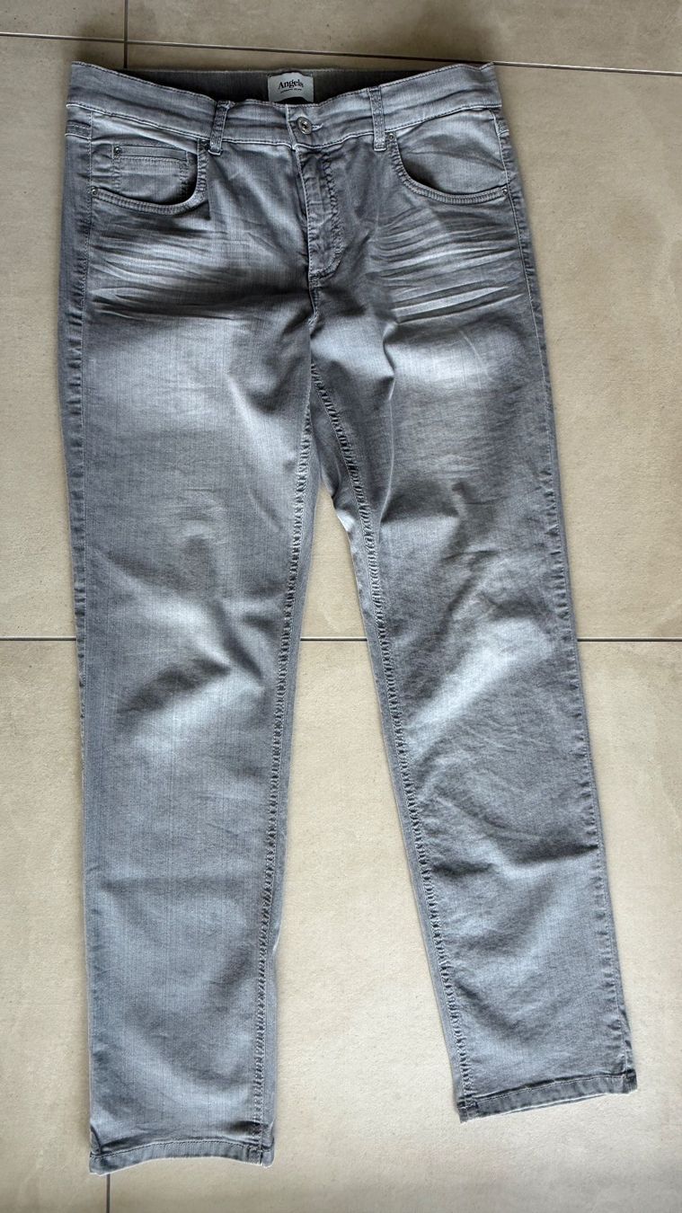 Angels Jeans: Jeans Angels, hellgrau, Gr. 42, neuwertig – Nuovo (secondo la descrizione) da Walchwil venduto da est_779h