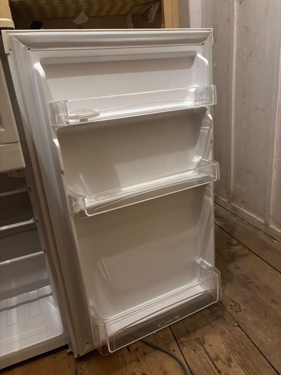 Kühlschrank: Réfrigérateur Candy blanc bon état42 – Gebraucht aus St-Aubin FR von tia_h9sk 3