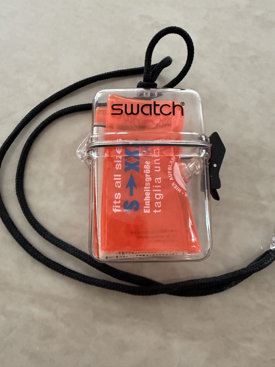 Swatch Uhren: Pop Swatch Schwimmflügel – Gebraucht aus Zug von Namago 1
