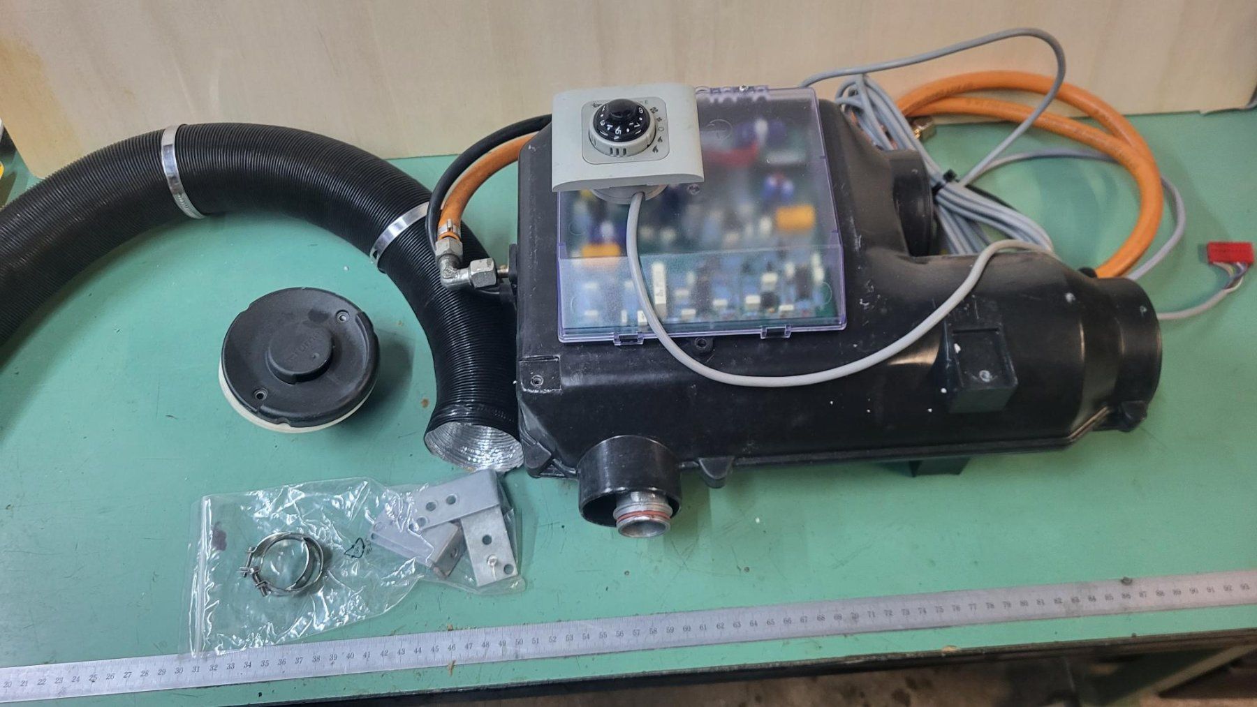 Truma E 2400 Heizung gebraucht mit Zubehör (Defekt) in Allenwinden für ...